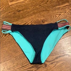 L* Space reversible bikini bottom